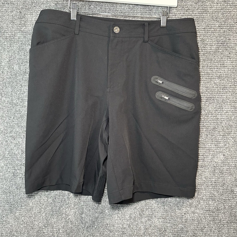 Lululemon Men's Cadence Commuter Shorts Black Size 40 10" Inseam Cargo Utility‎